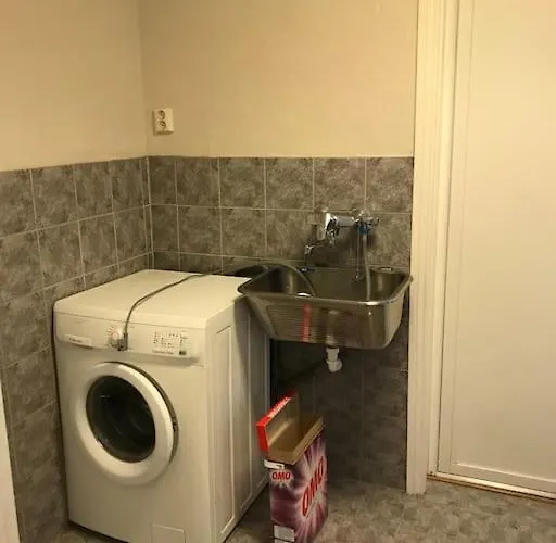 Comfortable 3 Bedroom On One Floor. * ساندفيورد