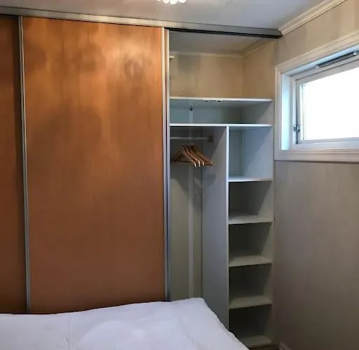 Comfortable 3 Bedroom On One Floor. * ساندفيورد