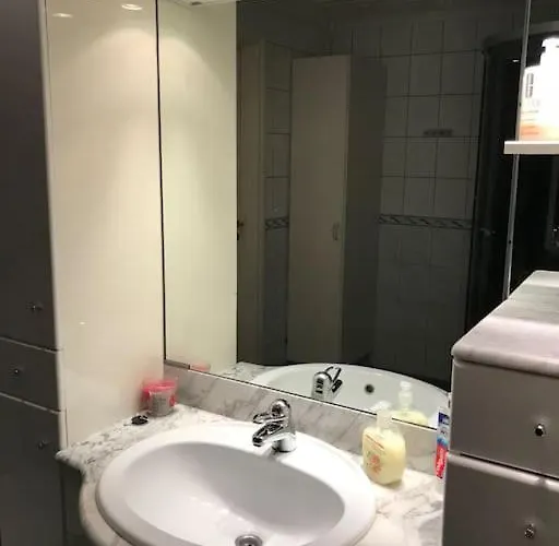 شقة Comfortable 3 Bedroom On One Floor. ساندفيورد