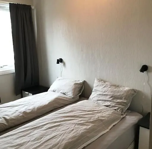 Comfortable 3 Bedroom On One Floor. شقة *