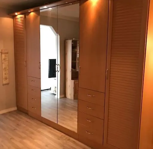 Comfortable 3 Bedroom On One Floor. Διαμέρισμα Σαντεφιόρδ