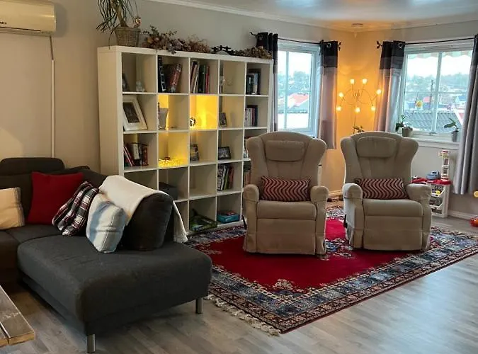 Comfortable 3 Bedroom On One Floor.