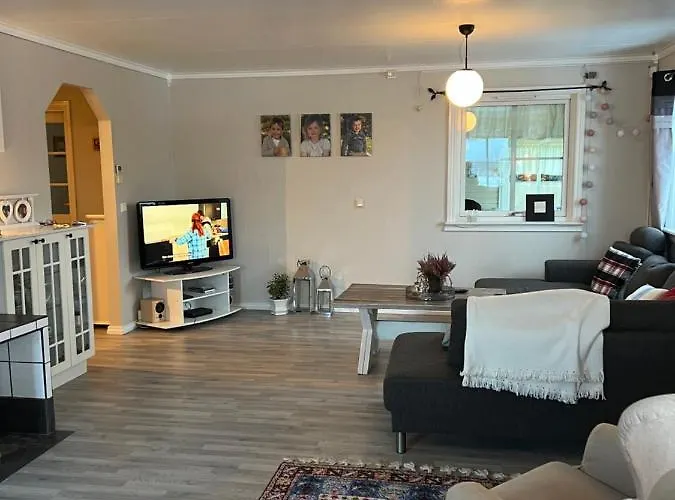 Comfortable 3 Bedroom On One Floor. شقة