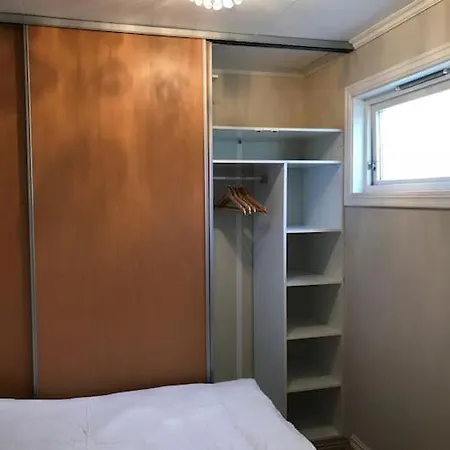 Comfortable 3 Bedroom On One Floor. * ساندفيورد