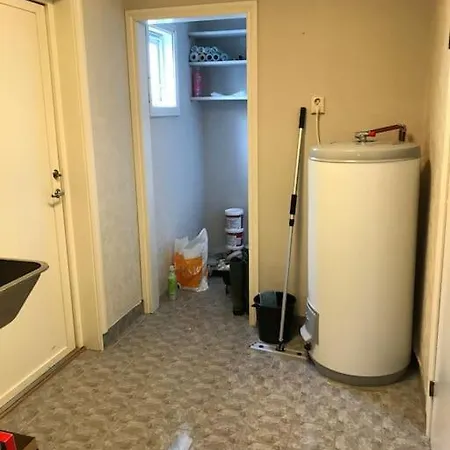 شقة Comfortable 3 Bedroom On One Floor. *